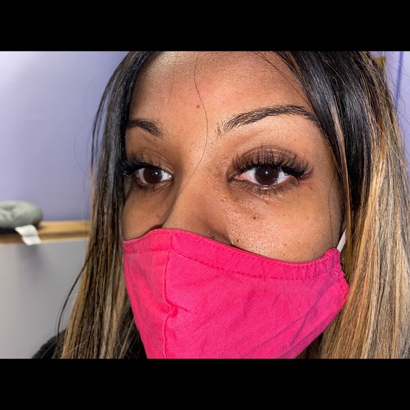 Individual Eyelashes Extensions - Picture 6 of 12